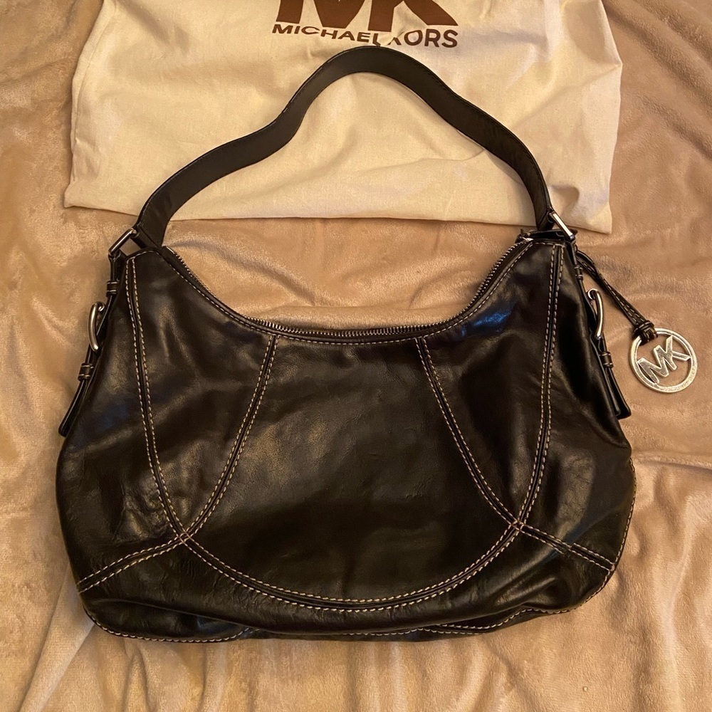 Michael Kors Black Leather with off-white stitching Hobo bag